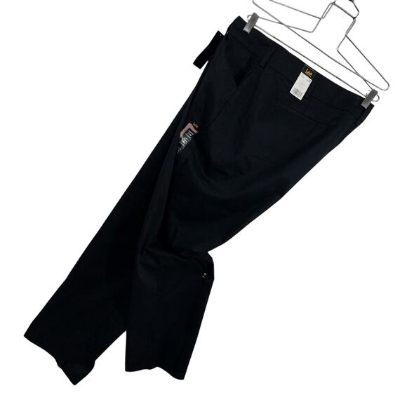 NWT! LEE! BLACK STRAIGHT LEG, MID-RISE CLASSIC WRINKLE FREE PANTS! SZ 24W - Picture 1 of 11